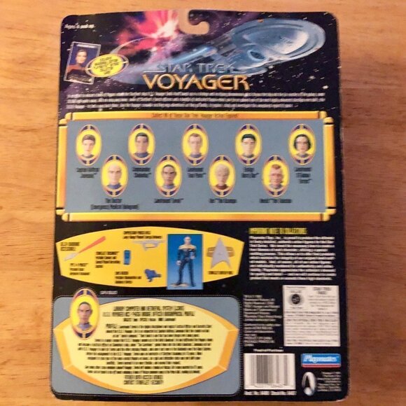 Unopened 1995 Star Trek Voyager Lt Tuvok With Accessories Playmates Collector - Picture 3 of 5